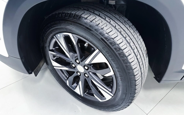 imagem-https://www.socarrao.com.br/sc-vehicle-images-prod/3950734/1789762021584-dca3eaef442b4e2a88fcbbb1cf5b3be1_1789762002770.jpg