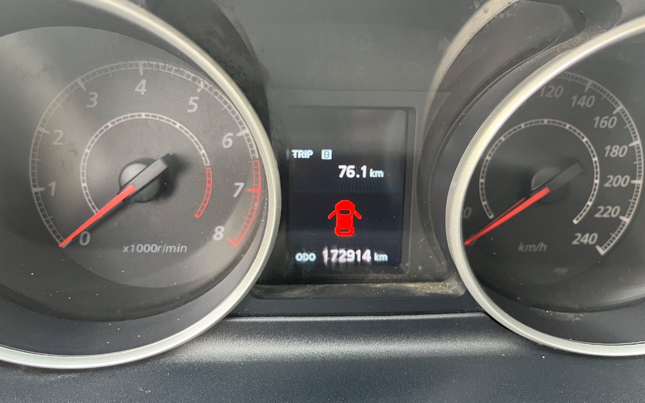 imagem-https://www.socarrao.com.br/sc-vehicle-images-prod/3950763/1789762246495-SU1HXzMwMTguanBlZw.jpeg