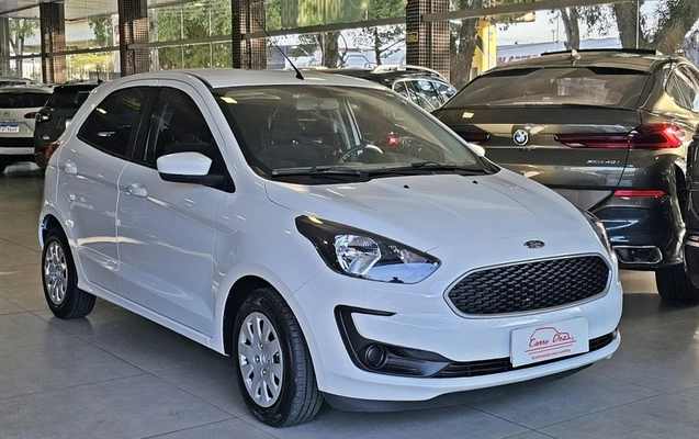 imagem-https://www.socarrao.com.br/sc-vehicle-images-prod/3950766/1789762245120-aclqCNWKgjcQjgEsc9PY21ZAT2S2uksj.jpg
