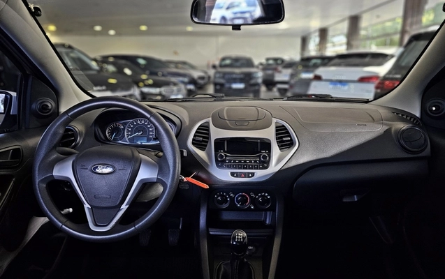 imagem-https://www.socarrao.com.br/sc-vehicle-images-prod/3950766/1789762245127-QPoB1KzjKBT8Qw2zRRCT0s1dhQGZflpN.jpg