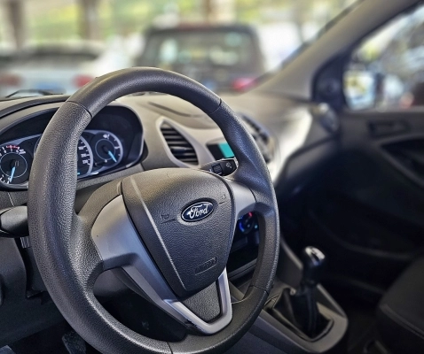 imagem-https://www.socarrao.com.br/sc-vehicle-images-prod/3950766/1789762245130-0iNdmt81cnfKl5Lr4EpyPPpEsuESq946.jpg