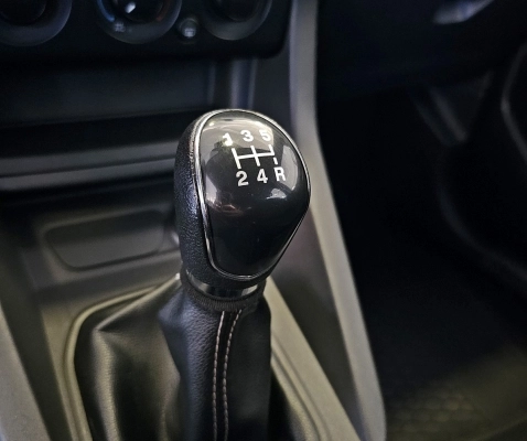imagem-https://www.socarrao.com.br/sc-vehicle-images-prod/3950766/1789762245133-QWz5BQRqvL2yGhScqL6lOhcIKA9JYbvD.jpg