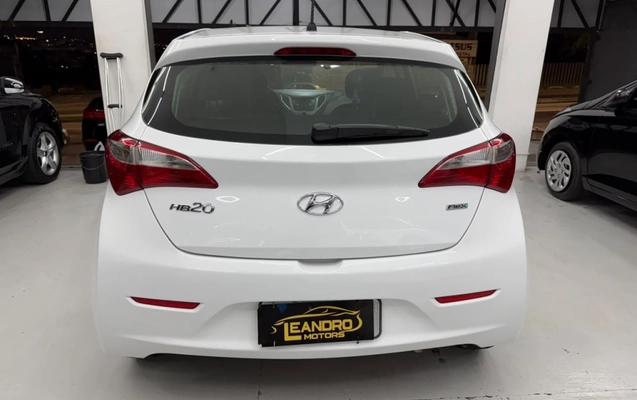 imagem-https://www.socarrao.com.br/sc-vehicle-images-prod/3950807/1789762344182-3_062010.jpg