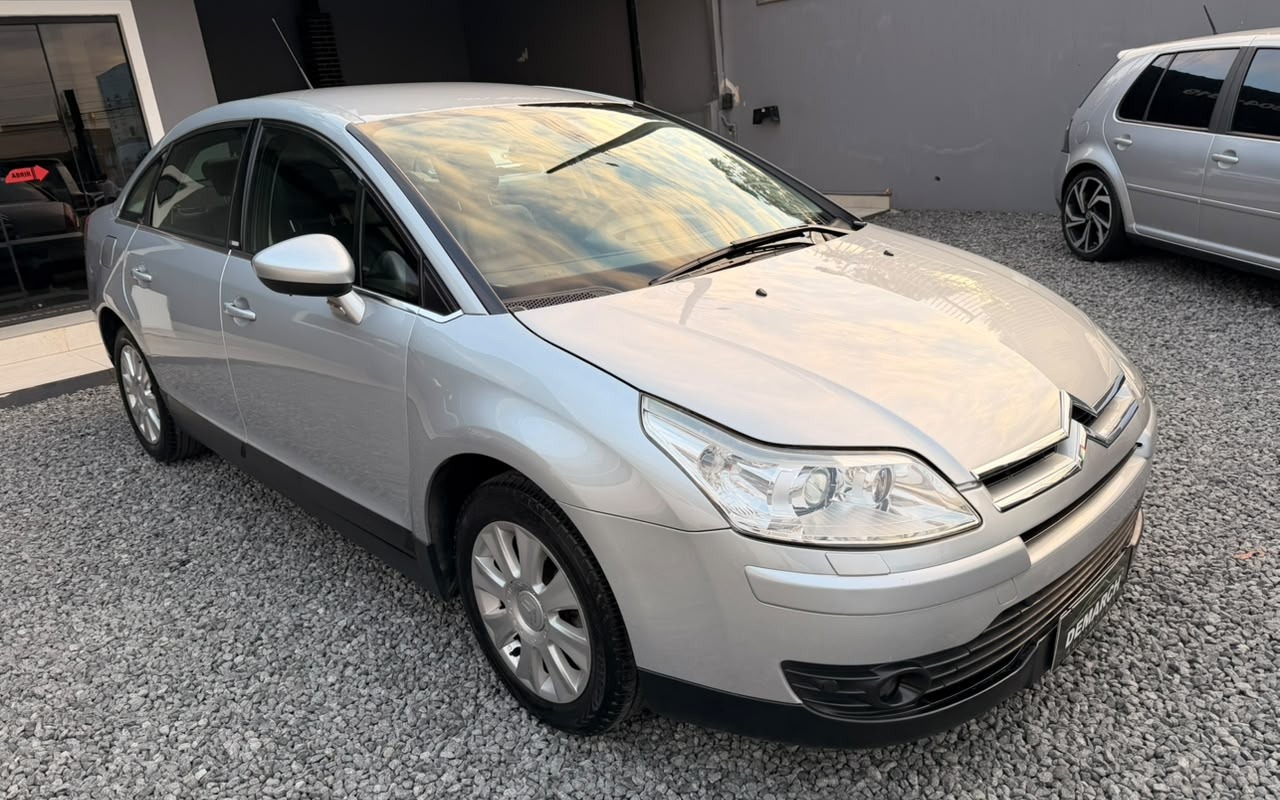 imagem-https://www.socarrao.com.br/sc-vehicle-images-prod/3950848/1789762442814-MS5qcGVn.jpeg