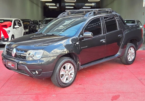 Renault Duster Oroch 2016 Preto — foto 1 de 3