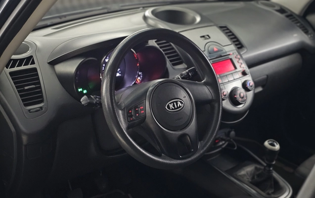 imagem-https://www.socarrao.com.br/sc-vehicle-images-prod/3950982/1789762926777-003_ab134702a042de7cd060a4a03696a229.jpg