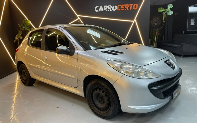 imagem-https://www.socarrao.com.br/sc-vehicle-images-prod/3951106/1789763092403-w2qoLzYYNo0jvCH8aRWovYhFf442qdrz.jpg