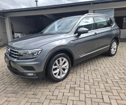 Volkswagen Tiguan 2019 Cinza — foto 1 de 3