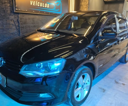 Volkswagen Voyage 2014 Preto — foto 1 de 3