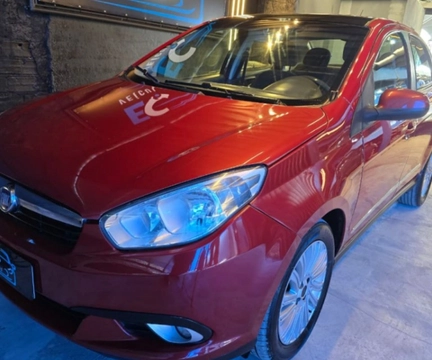Fiat Grand Siena 2013 Vermelho — foto 1 de 3