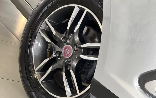 imagem-https://www.socarrao.com.br/sc-vehicle-images-prod/3951613/1789764309502-gb-f1202e8.jpeg