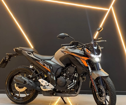 Yamaha FZ25 250 FAZER CONNECTED 2025 Cinza — foto 1 de 3