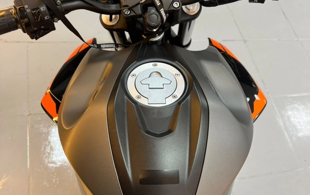 imagem-https://www.socarrao.com.br/sc-vehicle-images-prod/3951929/1789765027160-jRuwbOb479qfDzocG89daKuJlIoMQ0Kv.jpg