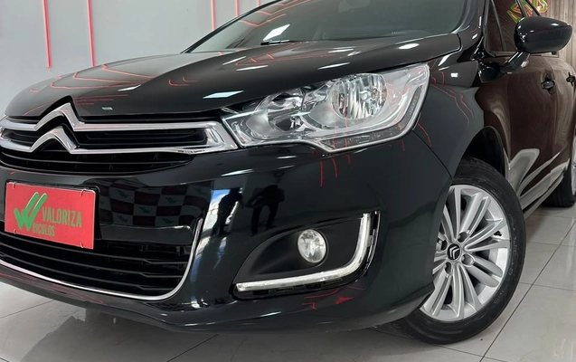 imagem-https://www.socarrao.com.br/sc-vehicle-images-prod/3951968/1789765262175-27a38455-9599-4261-b2d7-651d8550eebb.jpg