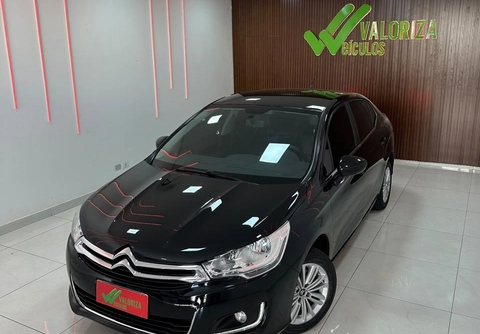 Citroën C4 Lounge 2017 Preto — foto 1 de 3