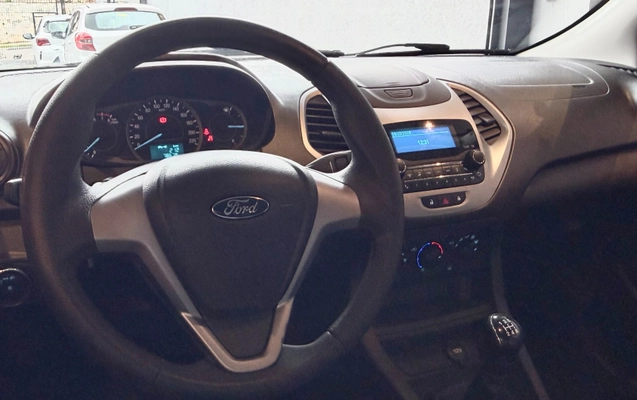 imagem-https://www.socarrao.com.br/sc-vehicle-images-prod/3952197/1789765653726-e5701cef-acff-47c3-b494-26e3d4d981e2.jpg