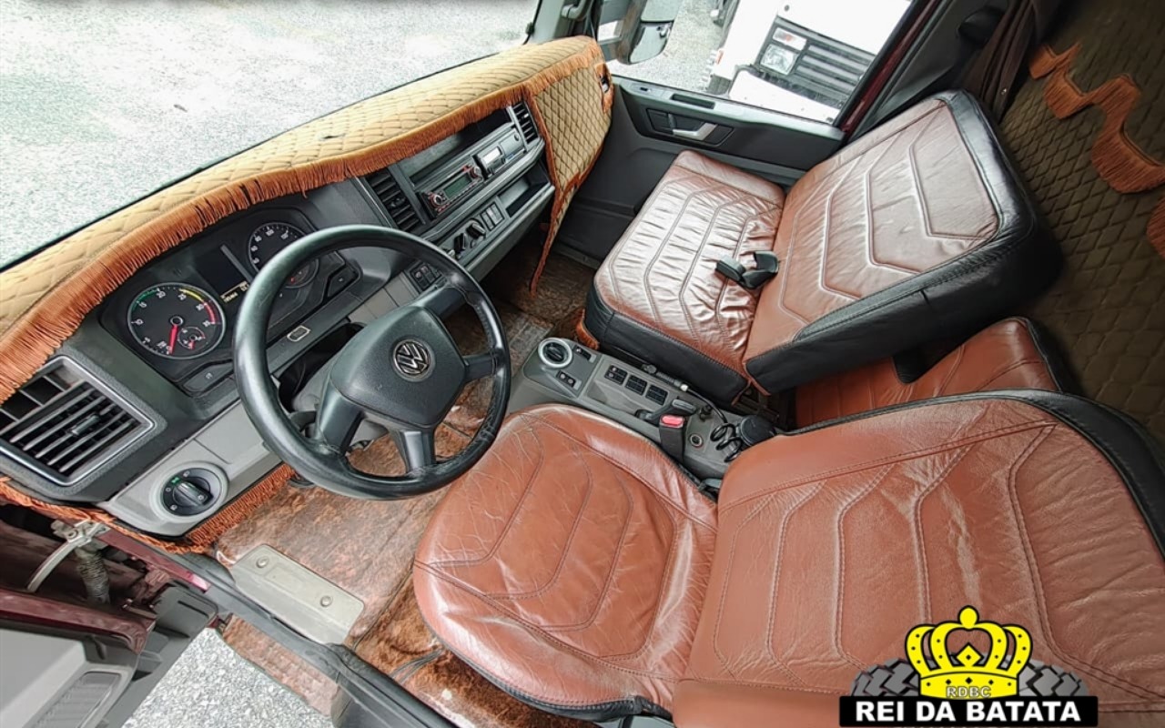 imagem-https://www.socarrao.com.br/sc-vehicle-images-prod/3952214/1789765682397-OC5qcGc.jpg