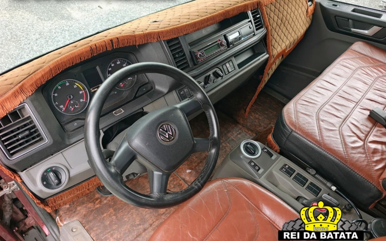 imagem-https://www.socarrao.com.br/sc-vehicle-images-prod/3952214/1789765682482-OS5qcGc.jpg
