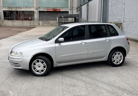 Fiat Stilo 2006 Prata — foto 1 de 3