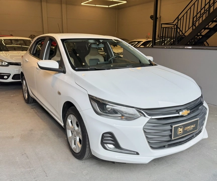 Chevrolet Onix 2020 Branco — foto 1 de 3