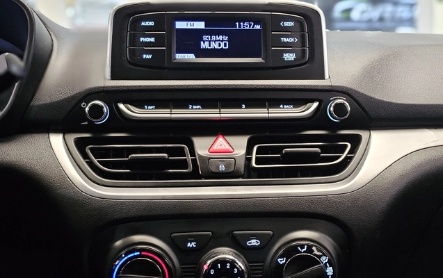 imagem-https://www.socarrao.com.br/sc-vehicle-images-prod/3952633/1789766770370-1_032639.jpg