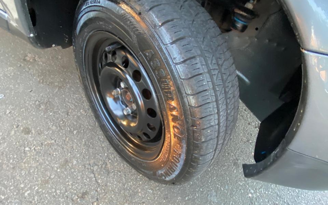 imagem-https://www.socarrao.com.br/sc-vehicle-images-prod/3952927/1789767455047-NjY0LmpwZWc.jpeg