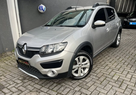 Renault Sandero 2018 Prata — foto 1 de 3