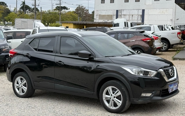 imagem-https://www.socarrao.com.br/sc-vehicle-images-prod/3953237/1789768444701-4d3cae31-e501-40a6-a02e-29e2fe81bbac.jpg