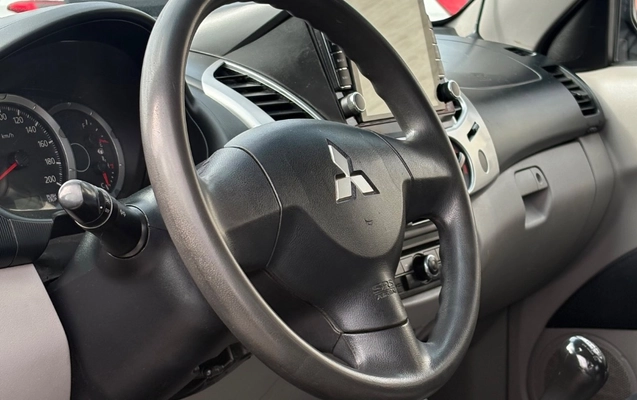 imagem-https://www.socarrao.com.br/sc-vehicle-images-prod/3953416/1789769112799-gb-638d7be.jpeg