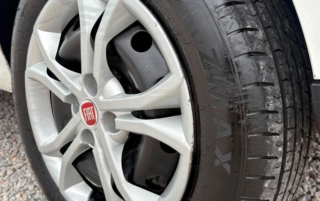 imagem-https://www.socarrao.com.br/sc-vehicle-images-prod/3953505/1789769360451-gb-ea044dd.jpeg