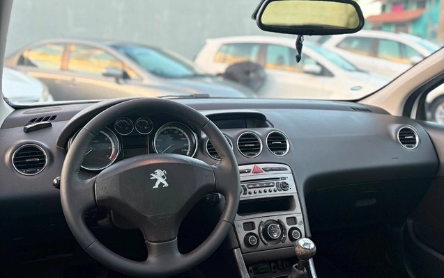 imagem-https://www.socarrao.com.br/sc-vehicle-images-prod/3953603/1789769974045-gb-b1f809e.jpeg