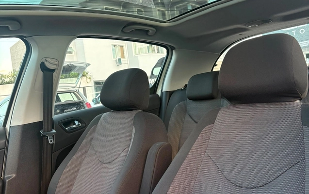 imagem-https://www.socarrao.com.br/sc-vehicle-images-prod/3953603/1789769974055-gb-6b6d460.jpeg