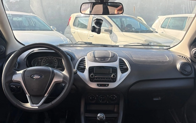 imagem-https://www.socarrao.com.br/sc-vehicle-images-prod/3953608/1789770044708-gb-0f3605c.jpeg