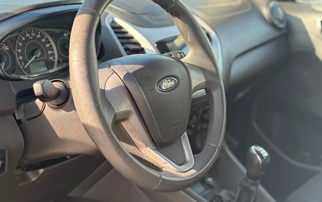 imagem-https://www.socarrao.com.br/sc-vehicle-images-prod/3953608/1789770044714-gb-96a4484.jpeg