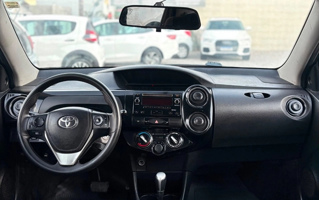 imagem-https://www.socarrao.com.br/sc-vehicle-images-prod/3953610/1789770061134-gb-2522da8.jpeg