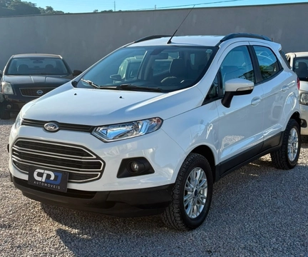 Ford EcoSport 2017 Branco — foto 1 de 3
