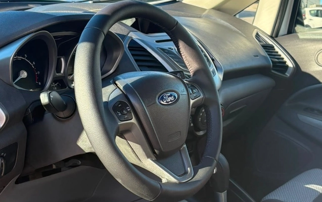 imagem-https://www.socarrao.com.br/sc-vehicle-images-prod/3953615/1789770084642-gb-0d3c9fa.jpeg