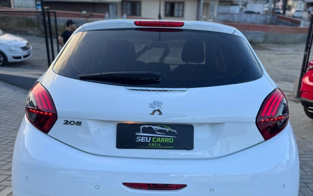 imagem-https://www.socarrao.com.br/sc-vehicle-images-prod/3954065/1789771233992-SU1HLTIwMjYwOTE3LVdBMDEzMi5qcGc.jpg