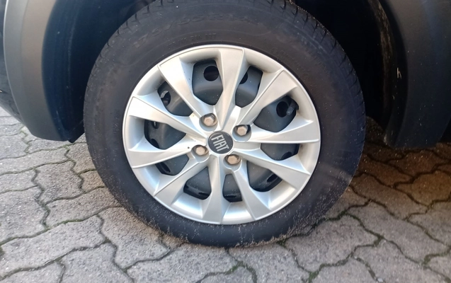 imagem-https://www.socarrao.com.br/sc-vehicle-images-prod/3954632/1789773325731-1_081524.jpg