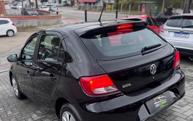 imagem-https://www.socarrao.com.br/sc-vehicle-images-prod/3954945/1789774194939-SU1HLTIwMjYwOTE4LVdBMDE3Ny5qcGc.jpg