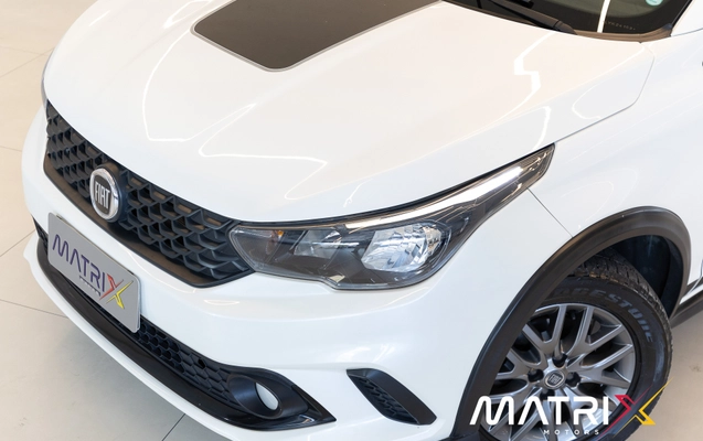 imagem-https://www.socarrao.com.br/sc-vehicle-images-prod/3955767/1789777115887-003_588734-b1fd10b7317f86cdeabf3c3f079255ce.jpg