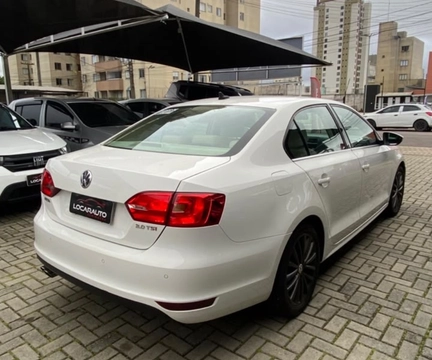 Volkswagen Jetta 2013 Branco — foto 1 de 3