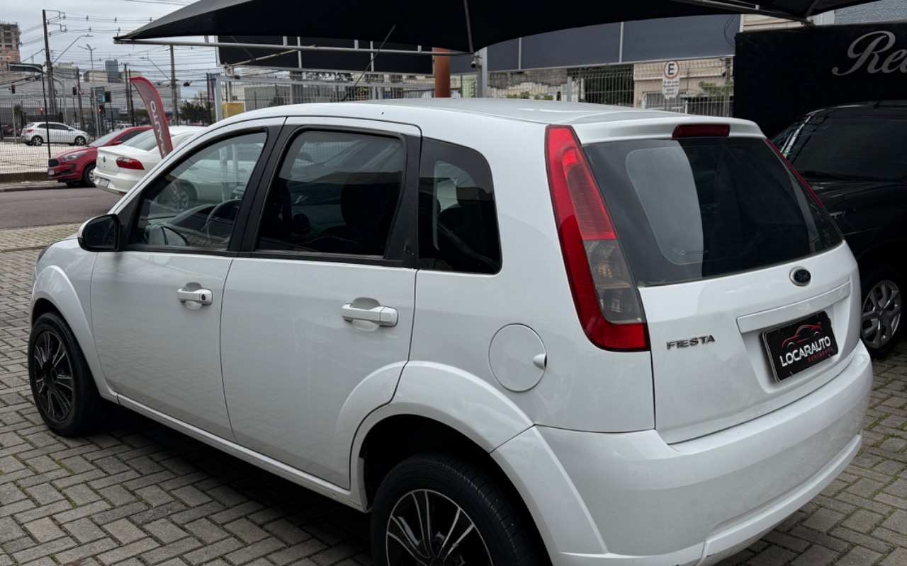 imagem-https://www.socarrao.com.br/sc-vehicle-images-prod/3955943/1789777582424-SU1HXzQ3NTkuanBlZw.jpeg