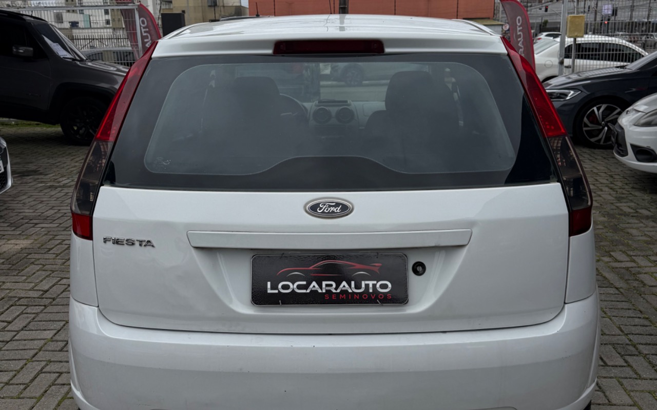 imagem-https://www.socarrao.com.br/sc-vehicle-images-prod/3955943/1789777582483-SU1HXzQ3NjAuanBlZw.jpeg