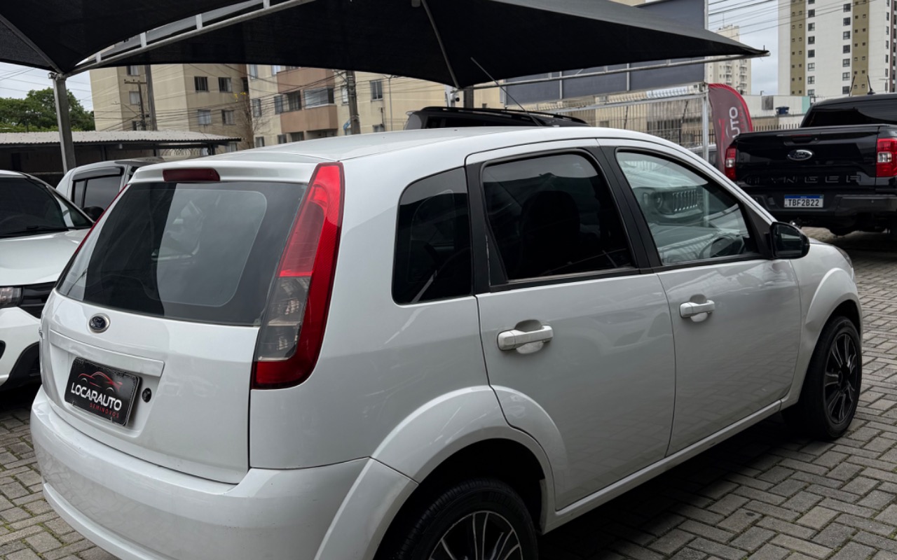 imagem-https://www.socarrao.com.br/sc-vehicle-images-prod/3955943/1789777582543-SU1HXzQ3NjEuanBlZw.jpeg