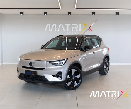 Volvo XC40 2024 Prata — foto 1 de 3