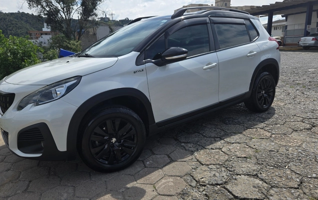 imagem-https://www.socarrao.com.br/sc-vehicle-images-prod/3958331/1789786962628-MjAyNjA5MTVfMTM1NjM4LmpwZw.jpg