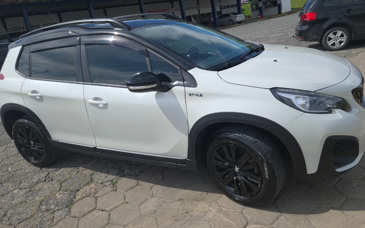 imagem-https://www.socarrao.com.br/sc-vehicle-images-prod/3958331/1789786962947-MjAyNjA5MTVfMTM1NzA3LmpwZw.jpg