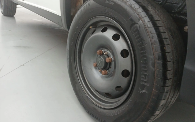 imagem-https://www.socarrao.com.br/sc-vehicle-images-prod/3958617/1789787170091-1_094531.jpg