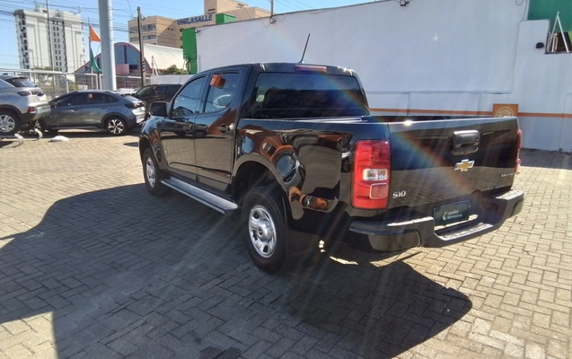 imagem-https://www.socarrao.com.br/sc-vehicle-images-prod/3958748/1789787403796-2_041043.jpg